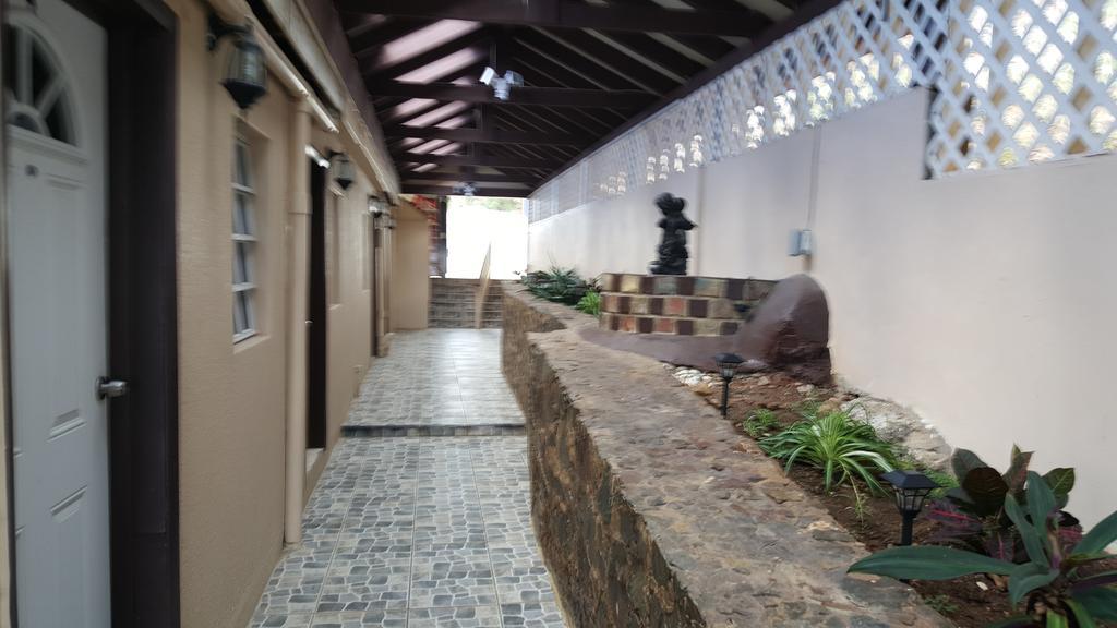 Sunset Gardens Guesthouse Contant  Exterior photo