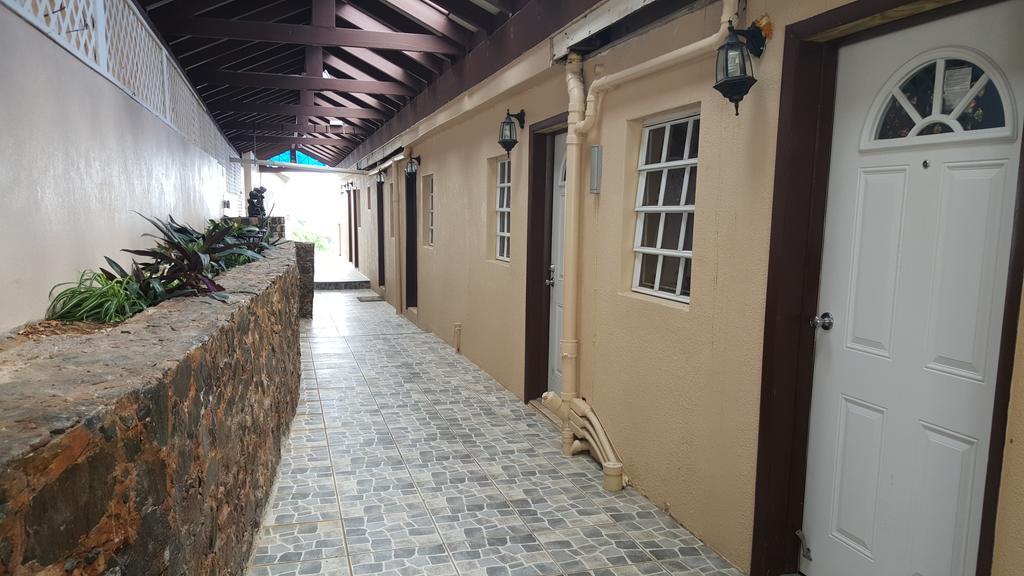 Sunset Gardens Guesthouse Contant  Exterior photo